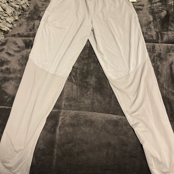 All in Motion Gray Active Pants - Picture 1 of 3